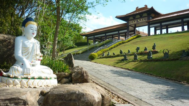 imagem do templo zulai em Cotia